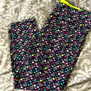 Victoria’s Secret VSX Sport Athletic Leggings Size XL Short